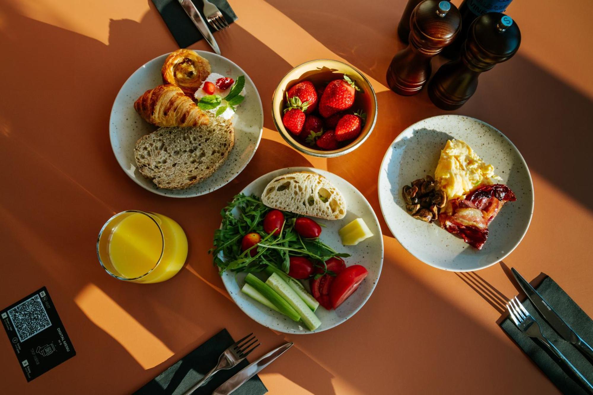 Wn Lab Hotel - Including Breakfast And Parking Sofia Exteriör bild